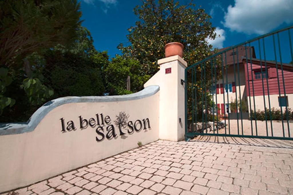 La Belle Saison Bed & Breakfast Mollens  Luaran gambar